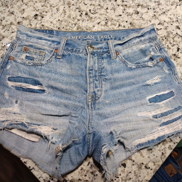 American Eagle Women's Hi Rise Festival Midi Ripped Shorts - Picture 1 of 7